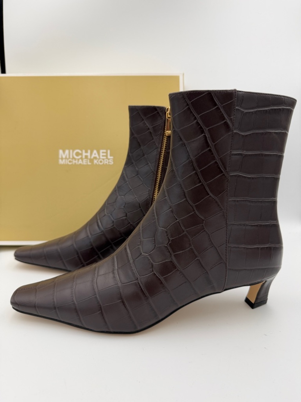 NIB MICHAEL Michael Kors Cosmo Kitten Booties Chocolate Croc 10, 9, 8.5, 7.5